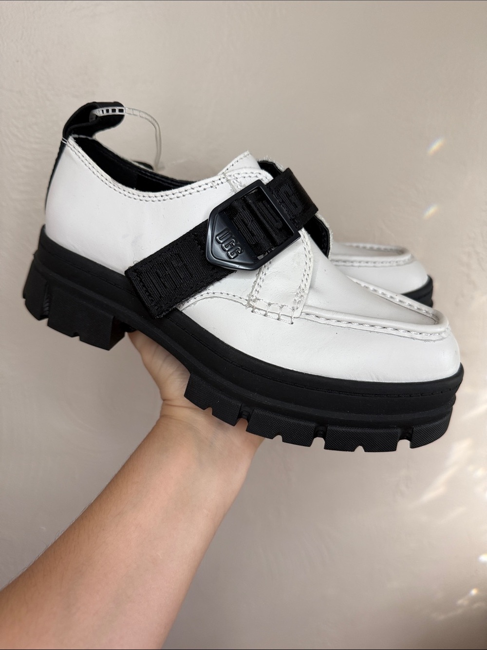 UGG Marin Mega Slip On Loafers White Black‎ Lug Sole Platform Women’s 6
